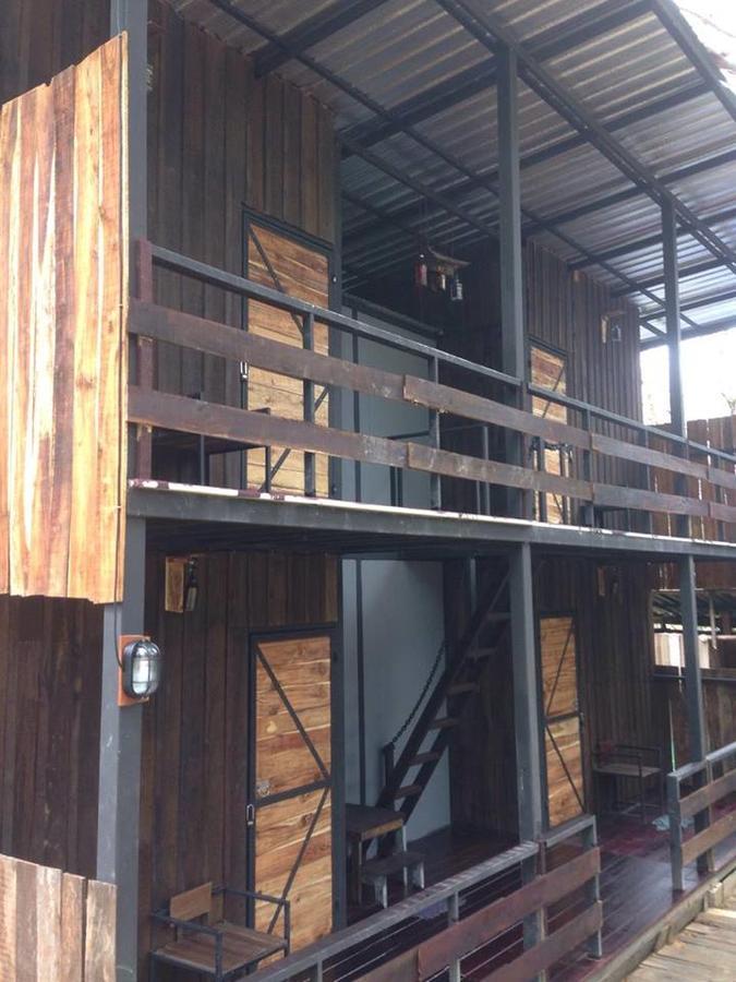 The Shadow House & Bar Hotell Koh Phayam Eksteriør bilde